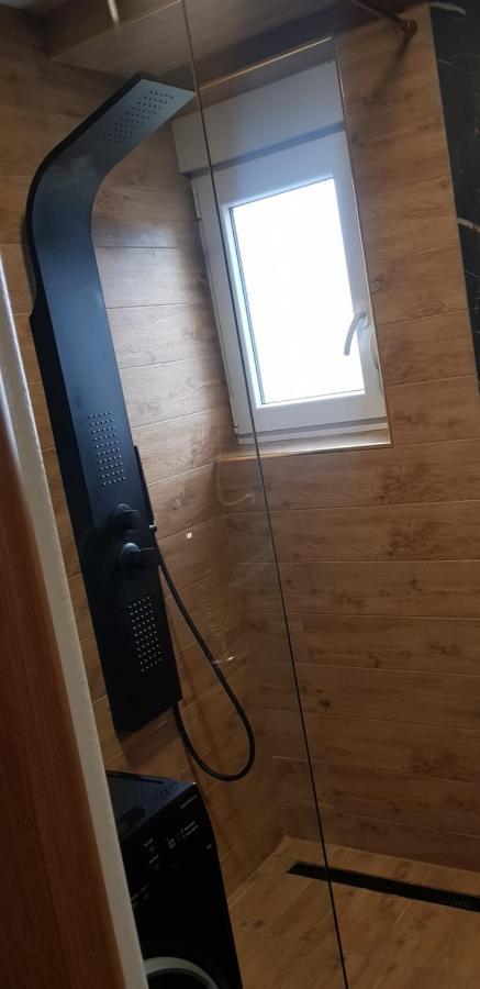 Centar 5 Star Lägenhet Kraljevo Exteriör bild