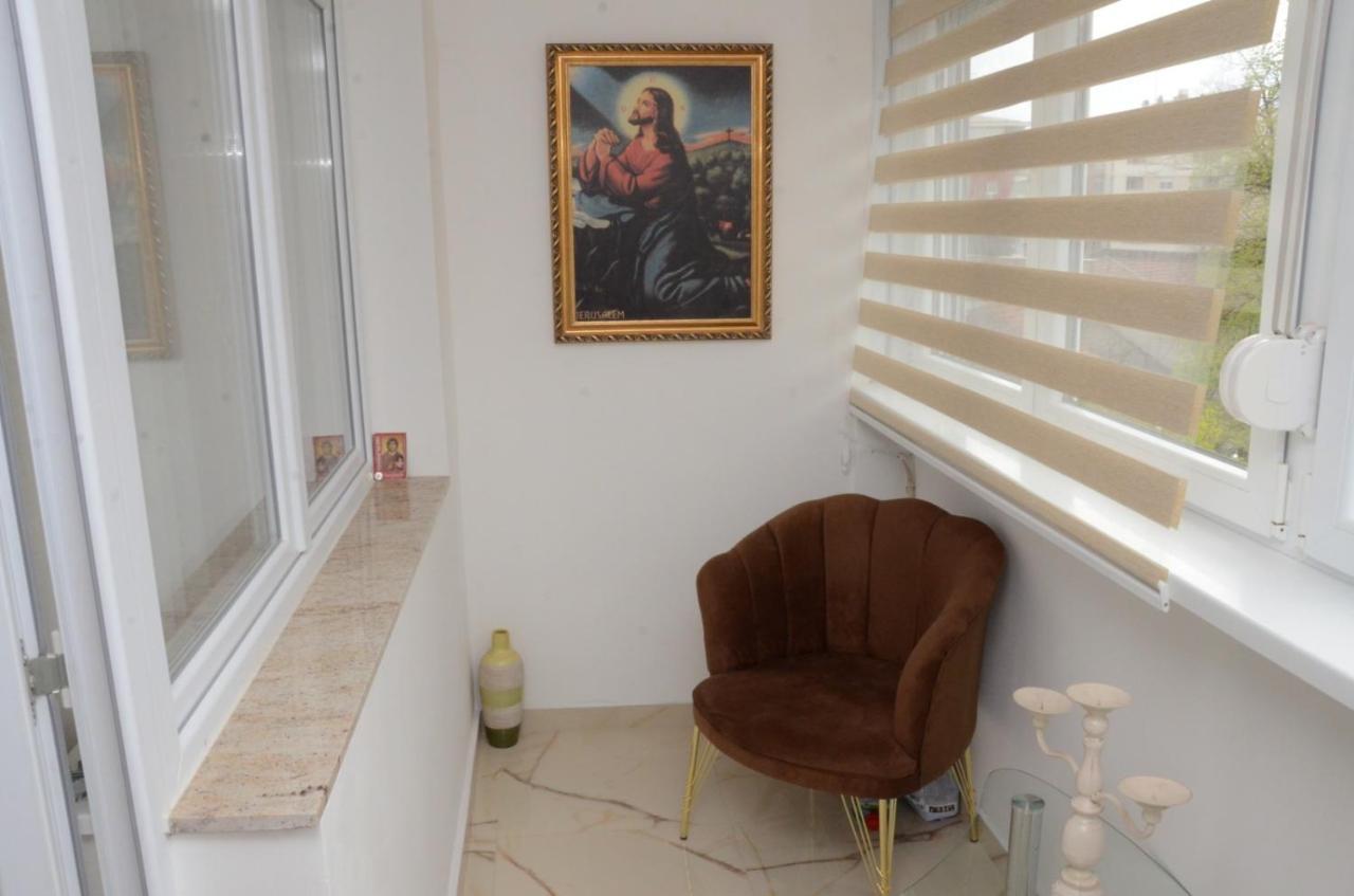 Centar 5 Star Lägenhet Kraljevo Exteriör bild