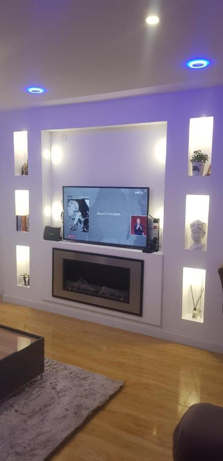 Centar 5 Star Lägenhet Kraljevo Exteriör bild
