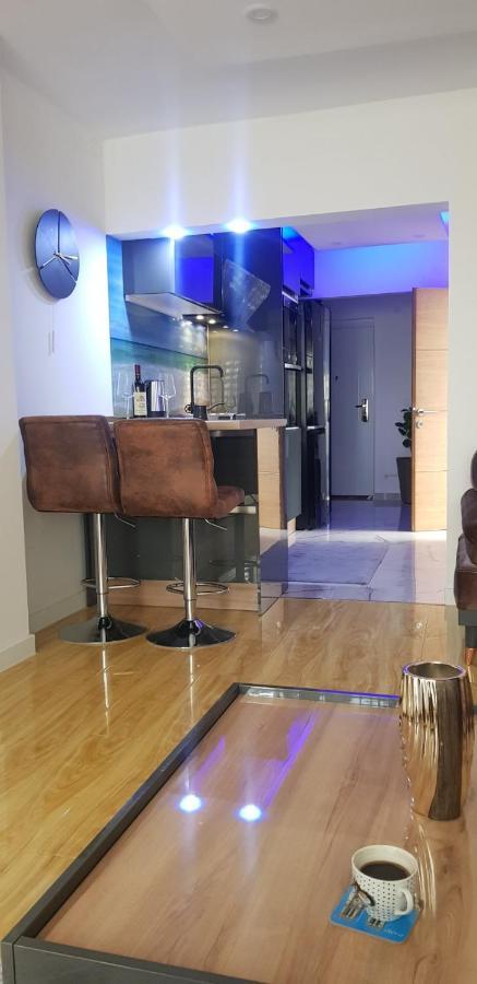 Centar 5 Star Lägenhet Kraljevo Exteriör bild